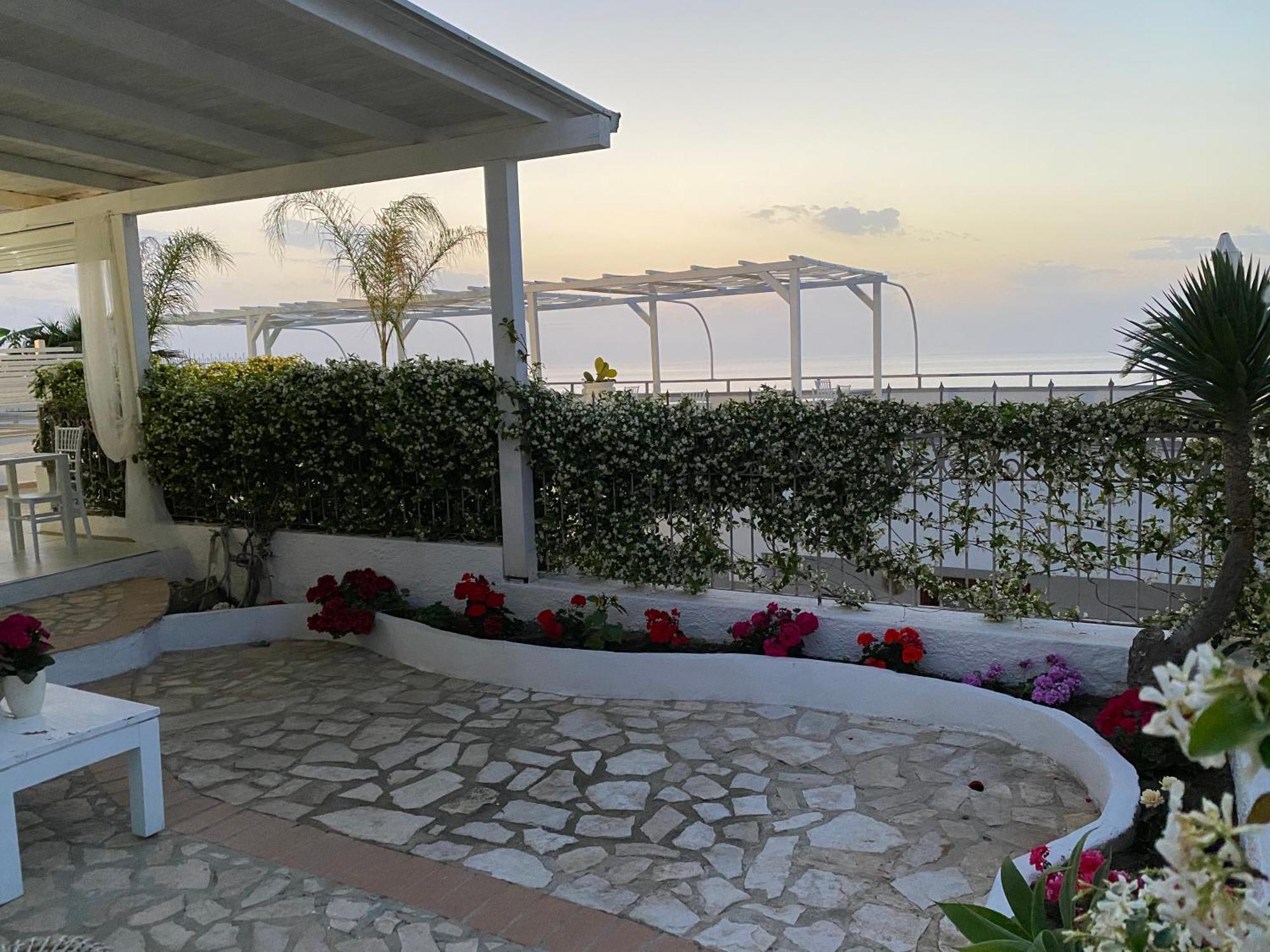 La Porta Del Mare Hotel Tropea Exterior photo